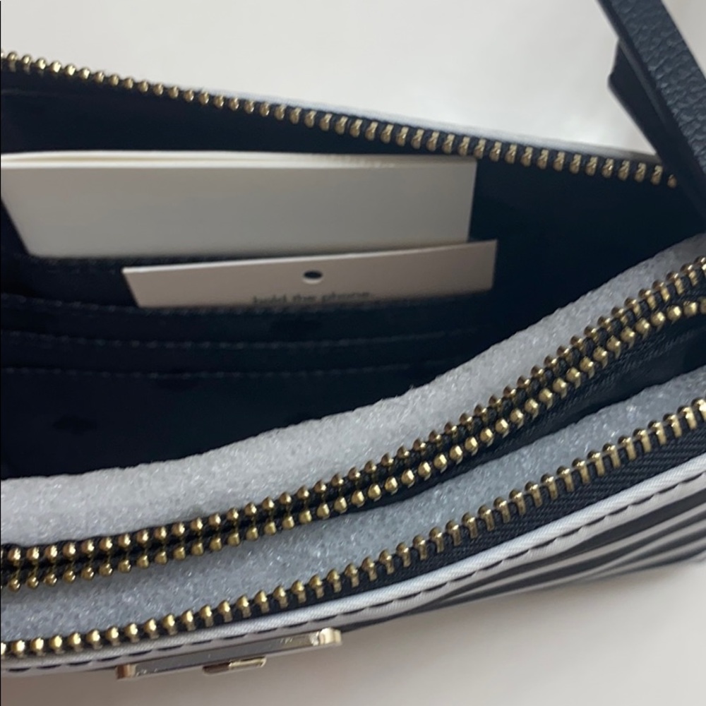 Kate Spade pouch - Picture 3 of 5